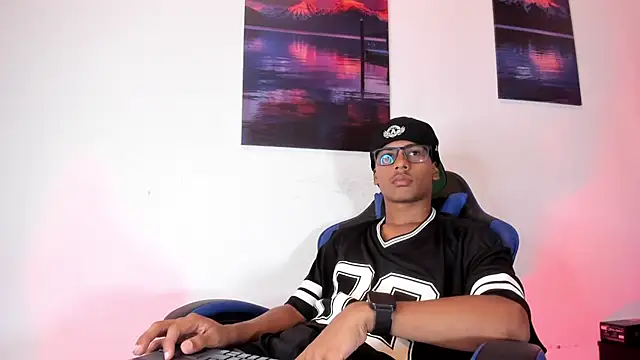 LiamKron online show from July 13, 11:13 am