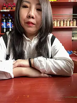 Snapshot of yhan1314 chatting on April 13, 6:52 am yhan1314 online show from April 13, 6:52 am