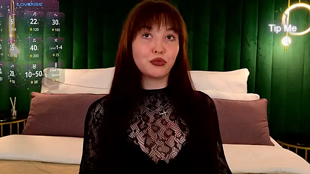 YunaStorm online show from April 8, 6:41 pm