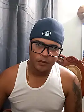 Stark  23 online show from April 16, 2:40 pm