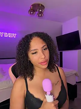 princessromyindy online show from April 16, 8:20 pm