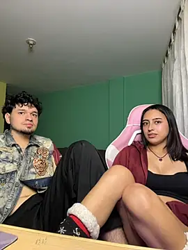 hotlatinocouple   online show from May 15, 11:23 pm