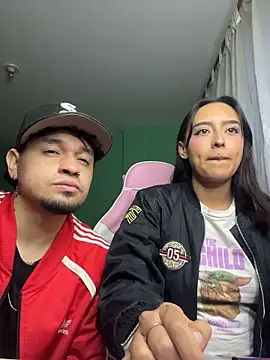 hotlatinocouple   online show from May 29, 11:14 pm