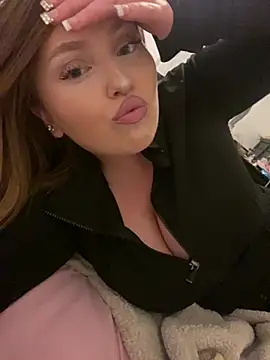 Snapshot of perfectbbprincess chatting on April 13, 5:24 am perfectbbprincess online show from April 13, 5:24 am