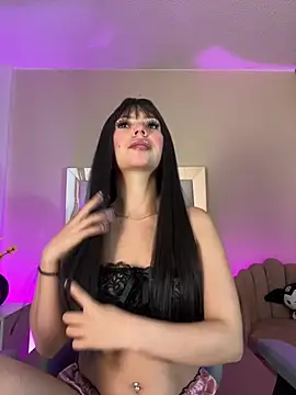 Snapshot of sweett_sophie1 chatting on July 8, 10:14 pm sweett sophie1 online show from July 8, 10:14 pm