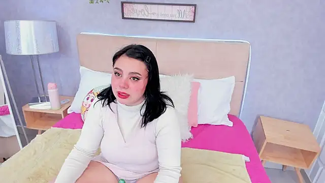 RoxaneBrown online show from April 21, 7:50 pm