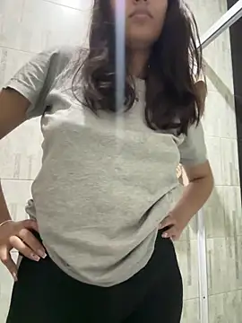 Snapshot of Layla_amirah chatting on May 29, 1:25 am Layla amirah online show from May 29, 1:25 am