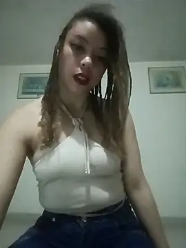 SweetJeii online show from May 7, 9:31 pm