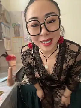 xxxlu886 online show from April 25, 3:31 am