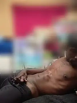 juniorbrown11 online show from April 20, 12:24 am