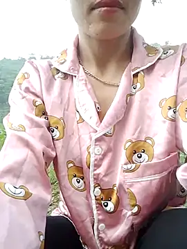  Lyly pussy  online show from April 10, 10:58 pm