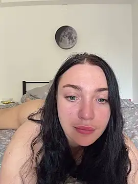 LucyHotty  online show from June 22, 7:16 am
