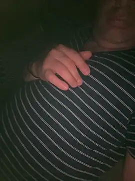 Snapshot of elysmay chatting on April 9, 10:15 pm elysmay online show from April 9, 10:15 pm