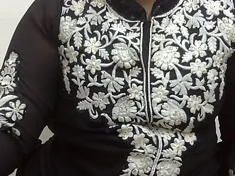 Snapshot of Maryam_Ji chatting on April 9, 11:26 am Maryam Ji online show from April 9, 11:26 am