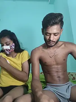 Hot-Couple4 online show from May 20, 6:58 pm