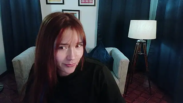 Snapshot of Emily_Cherry_ chatting on June 21, 11:46 am Emily Cherry online show from June 21, 11:46 am
