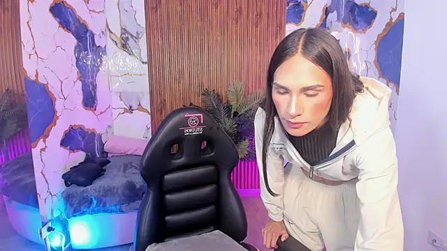 Snapshot of Samcielo_tay chatting on May 11, 3:01 am Samcielo tay online show from May 11, 3:01 am