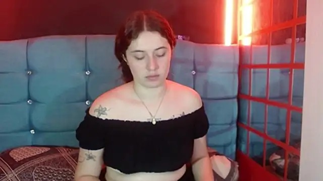 Snapshot of Cherry_Boom18 chatting on May 6, 7:08 pm Cherry Boom18 online show from May 6, 7:08 pm