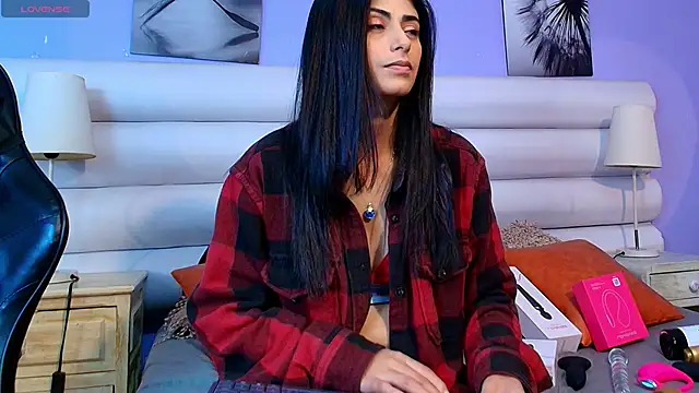 Snapshot of elizabeth_santos1 chatting on June 27, 4:12 pm elizabeth santos1 online show from June 27, 4:12 pm