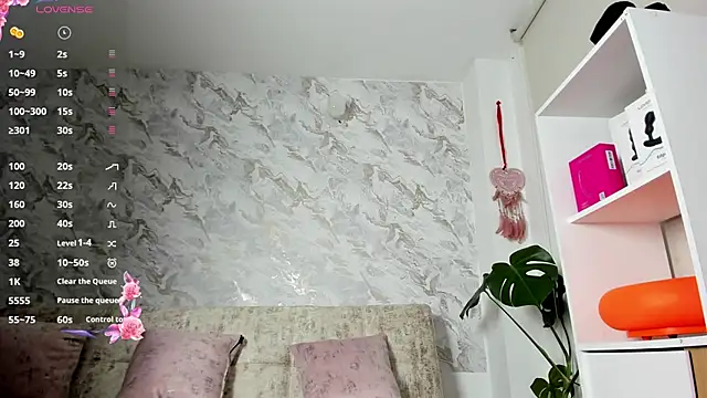missallydoll online show from May 26, 11:28 am