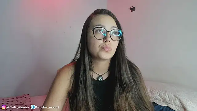 Pamelaa moon1 online show from May 29, 3:59 am