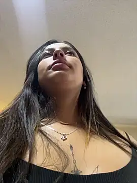 Lucyfer-fire online show from May 21, 11:17 am
