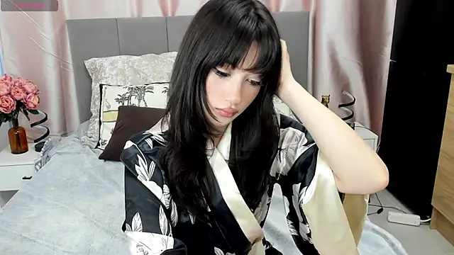 BrianaSteels online show from May 16, 6:32 am