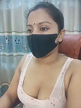 Snapshot of zareen_approach chatting on June 2, 10:17 am zareen approach online show from June 2, 10:17 am