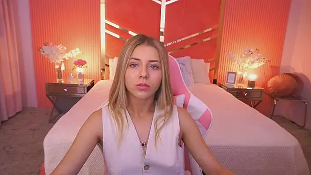 DoveLovee online show from June 12, 6:12 am