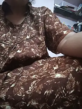 Tamilaunty35 online show from June 30, 4:57 am
