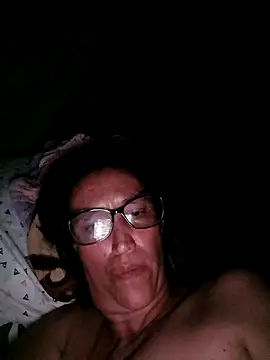 Snapshot of DulceM0609 chatting on April 14, 4:40 am DulceM0609 online show from April 14, 4:40 am