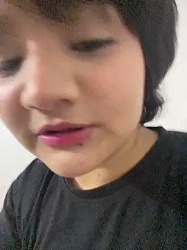 Karina PrettyHot69 online show from May 26, 5:14 am