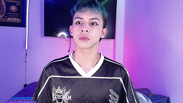 Snapshot of Apolo_Prince1 chatting on June 19, 3:11 am Apolo Prince1 online show from June 19, 3:11 am