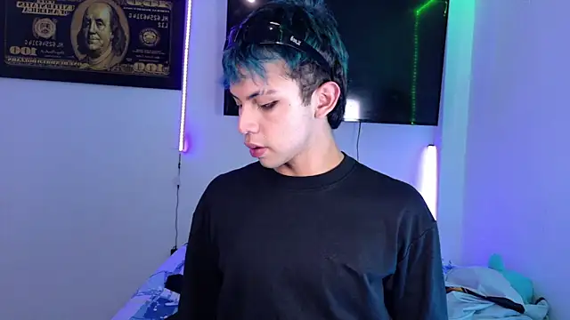 Snapshot of Apolo_Prince1 chatting on July 1, 10:09 pm Apolo Prince1 online show from July 1, 10:09 pm