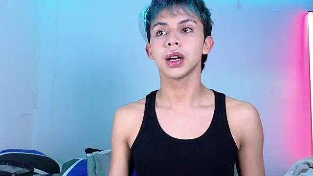 Snapshot of Apolo_Prince1 chatting on July 15, 10:59 pm Apolo Prince1 online show from July 15, 10:59 pm