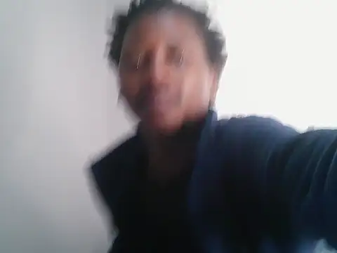 Snapshot of DimpleQueen_01 chatting on June 19, 6:40 am DimpleQueen 01 online show from June 19, 6:40 am
