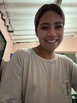 Snapshot of Kimmiebellarie chatting on June 9, 1:06 am Kimmiebellarie online show from June 9, 1:06 am