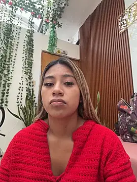 Snapshot of Kimmiebellarie chatting on June 30, 1:45 pm Kimmiebellarie online show from June 30, 1:45 pm