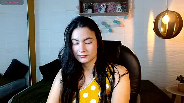 Snapshot of rosaleia_ chatting on May 24, 5:12 am rosaleia online show from May 24, 5:12 am