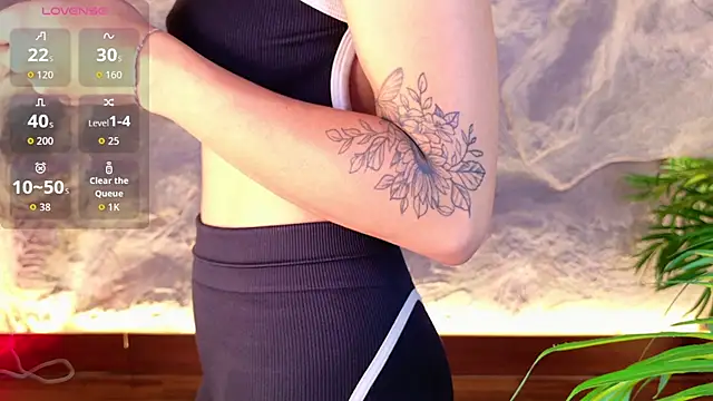 Snapshot of Miaa_cooper chatting on May 29, 4:27 pm Miaa cooper online show from May 29, 4:27 pm