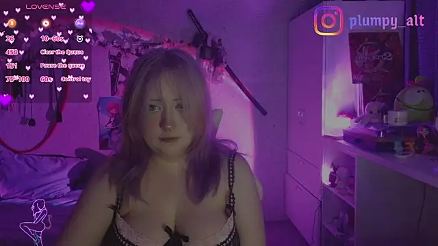 plumpy girl online show from May 12, 7:44 pm