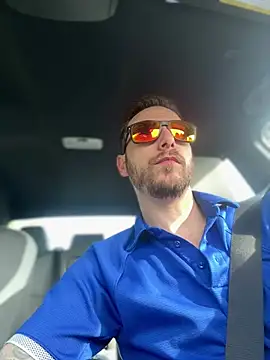 Snapshot of comegetit247 chatting on April 14, 9:10 pm comegetit247 online show from April 14, 9:10 pm