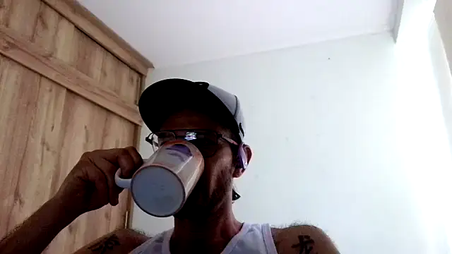 andrew 1520 online show from November 7, 9:48 pm