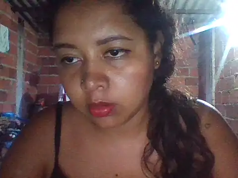 Snapshot of Ninibella chatting on April 20, 11:02 am Ninibella online show from April 20, 11:02 am
