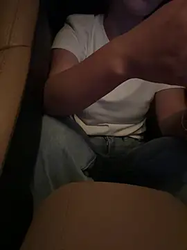 jiaojiaobaobei online show from April 18, 1:37 pm