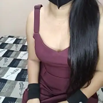 Eleena G online show from May 20, 5:30 pm
