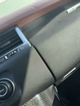 Snapshot of AmeliaBronze chatting on April 14, 3:45 am AmeliaBronze online show from April 14, 3:45 am