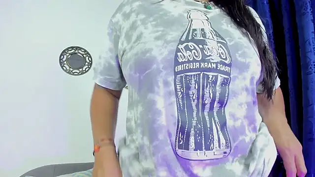 Snapshot of Serenya_muse chatting on April 16, 12:39 pm Serenya muse online show from April 16, 12:39 pm