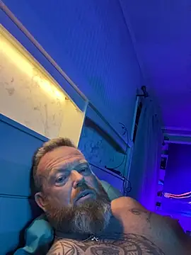 BayouBama51 online show from April 27, 2:53 am