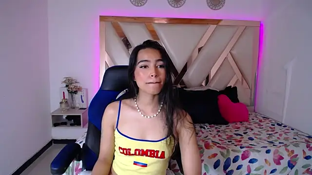 Miaa ferrari1 online show from June 17, 11:56 am